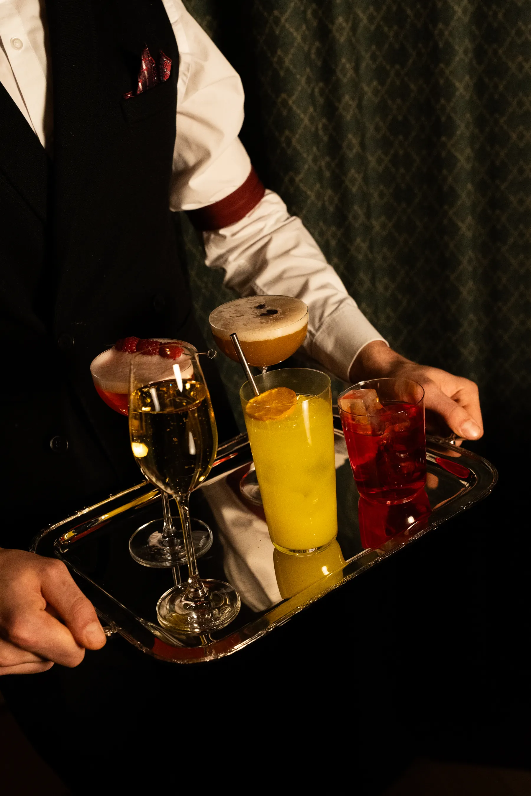 Bar 37